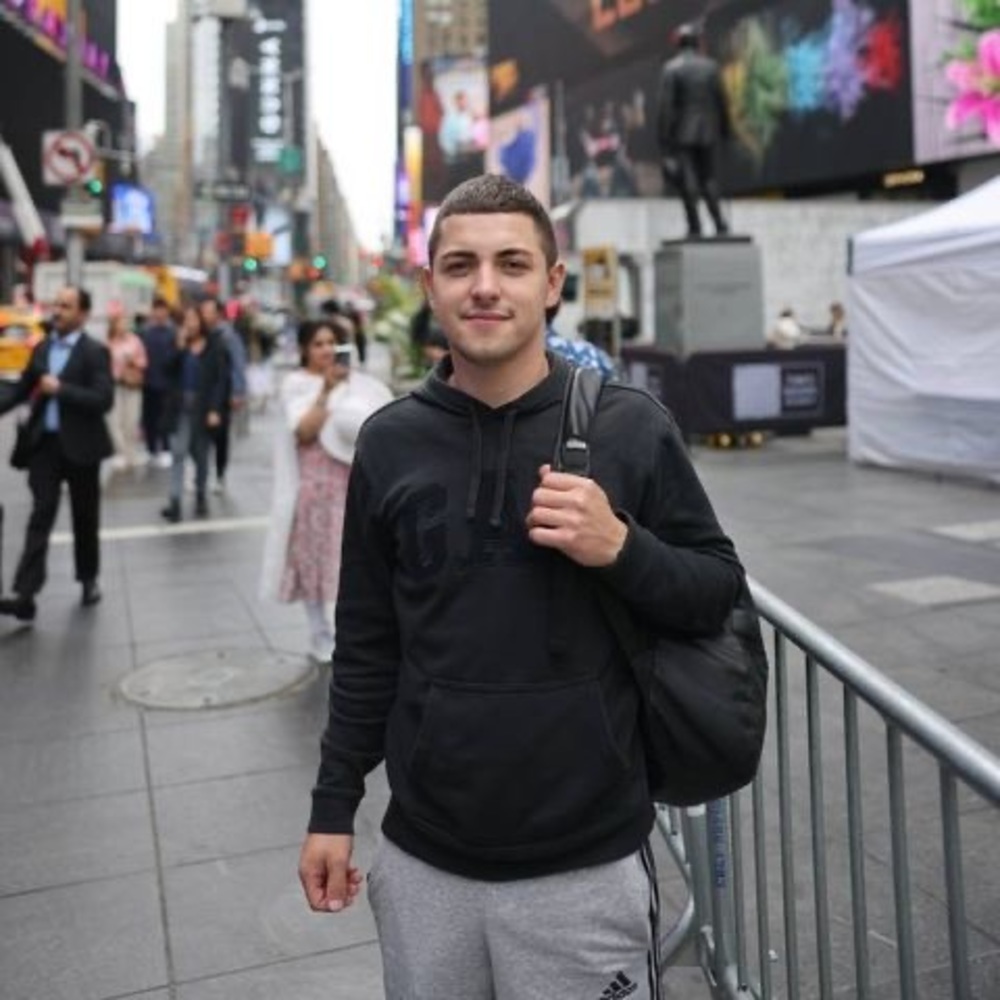 Meet your Posher, Міша